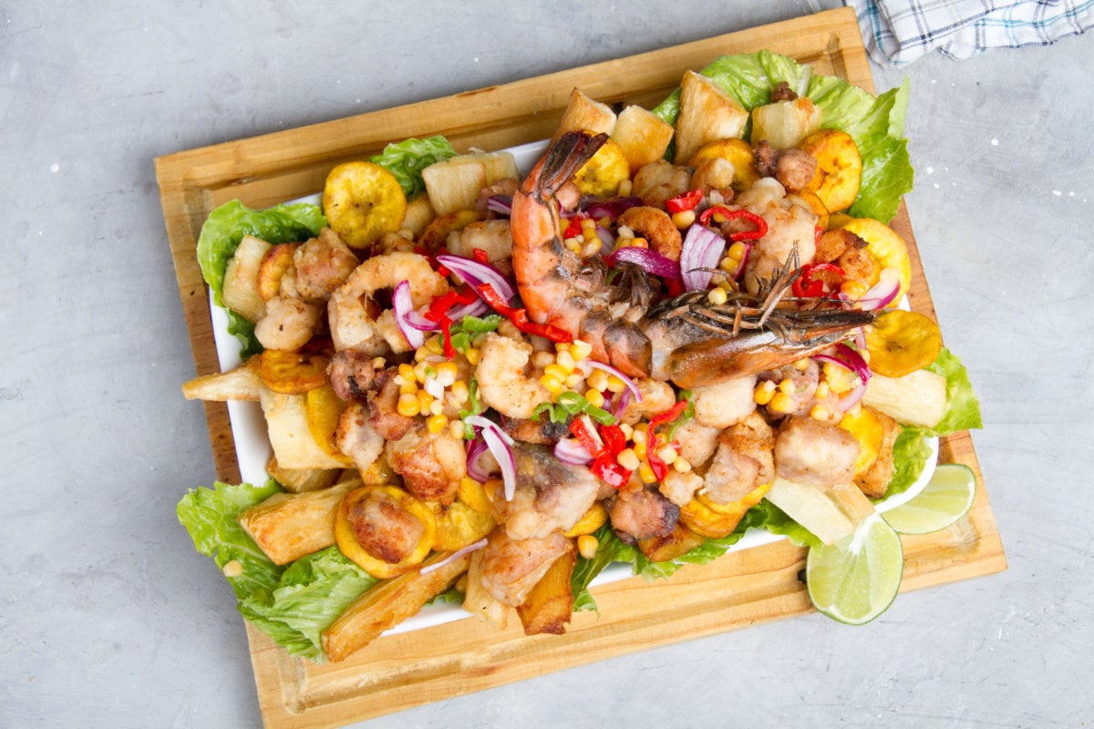 Peruvian jalea, a seafood dish, credits to eatperu.com