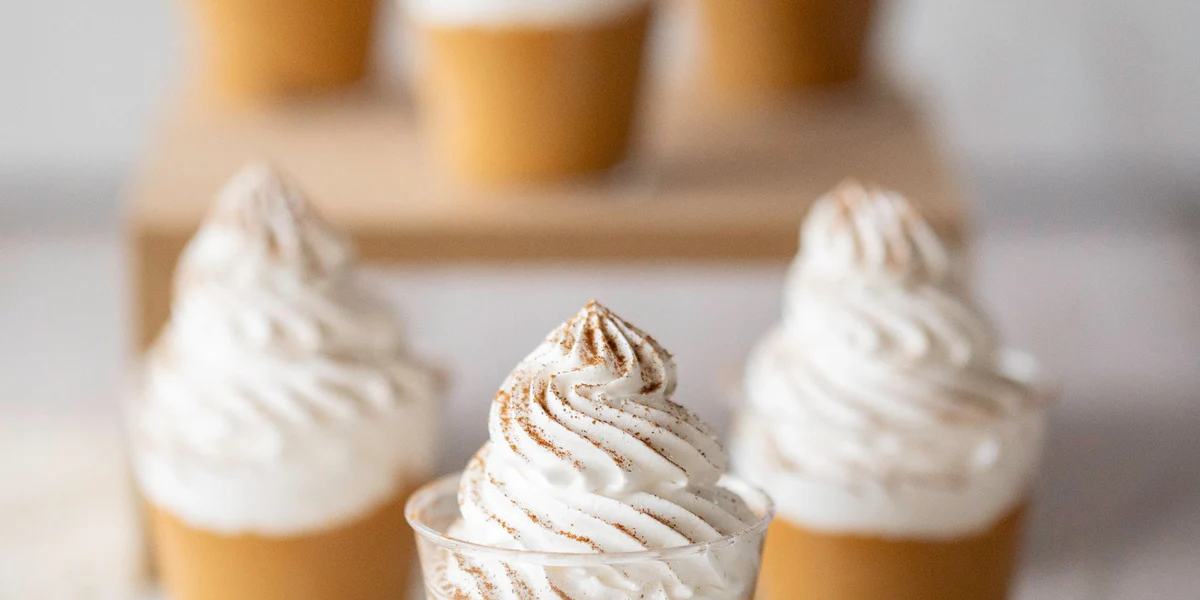 Suspiro a la limeña peruvian dessert. Credits to delizziabakery.com